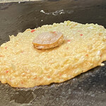 Okonomi Teppanyaki Marumi - 特製まるみ焼　焼き始め