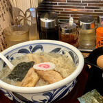 安部製麺所 - 朝らーめんセット770円背脂普通ご飯半分