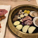 箱根小涌谷温泉 水の音 - 炙り焼き、海鮮と肉、野菜