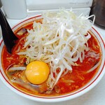 Moukotammennakamoto - 北極の夏+野菜大盛り+サービス生卵（辛さ2倍）