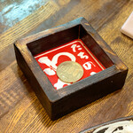 わか - 枡に小銭をスタンバイ