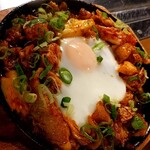 ト灯 - 豚キムチ半熟卵乗せ