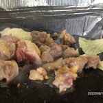 地鶏食堂 - 溶岩プレートで焼き焼き！