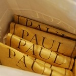 PAUL - 品物は一点ずつ内側防水の紙の小袋に