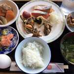 鳴子ホテル - 朝食。食べ切れる量を少しずつ。