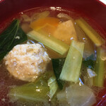 鳴子ホテル - 鳴子名物のちゃんこ。ツミレがふわふわ。野菜は甘い。優しいスープです。