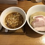麺屋鈴春 - 中濃 鶏豚つけ麺＋レモン・藻塩