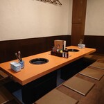 炭火焼肉 牛力屋 - お座敷席(掘りごたつ)