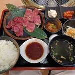 焼肉 はなぶさ - 焼肉御膳 中