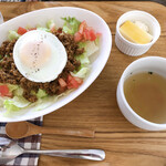 批呂 - 料理写真:タコライスのランチセット　¥800