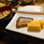 栃尾又温泉　自在館 - 焼魚って、見た目より食べると多い。。。