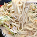 茨城タンメン カミナリ - 中太ストレート麺