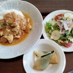 DINING&BAR CALM - バターチキンカレー