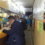 長崎 - 入口付近はカウンター席