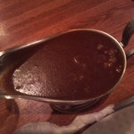 レストラン・サカキ - カツカレーのカレーはポットに口切一杯入ってる