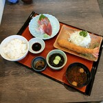 まるは食堂 - 料理写真:ごんぎつね定食