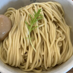 久御山 塩元帥 - つけ麺（麺アップ）