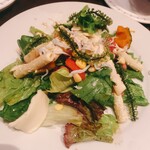 キッチン サカナヤ - 特別にアレンジして作ってもらったサラダ　具材たくさん