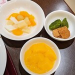 アサヤ ガーデン - 朝食ビュッフェ（一例）フルーツポンチ、マンゴープリン、わらび餅）