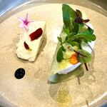 catoe - ◇ベコ乳のリコッタチーズ＆万吉どんのムース                        ミルクの風味が濃く軽く美味しい♡  郡山ブランド野菜の玉ねぎの万吉どん！玉ねぎの甘みと香りの良いムース