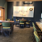 catoe - 落ち着いた色味の大人な雰囲気の店内