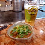 すじこん味噌煮でビールを一杯！（両方で￥670）