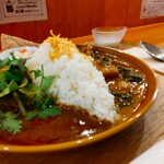 はらっぱカレー店 - ハーフ&ハーフ　S(￥1220)、やさい、マトン(￥300)。
            マトンを中心に。