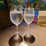 洋食 つばき - 竹葉グラス(600円)とやわらぎ(左)