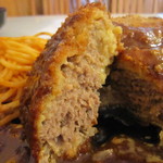 レストランえりか - フワッとやわらかい仕上がりで、やさしい味。

いっぱい入っている玉ねぎのシャキシャキ感。


