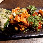 焼肉 ゆかわ - キムチ盛り合わせ