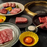 Yakiniku Horumon Ainiku - その日のおすすめの部位をおすすめの食べ方、順番で召し上がって頂くお肉のみのコース仕立ての一例です。
