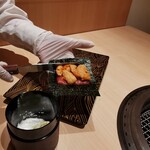 恵比寿 うしみつ - 雲丹ゆっけドッグ 淡雪塩