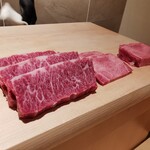 恵比寿 うしみつ - 神谷商店の黒たん、はらみ