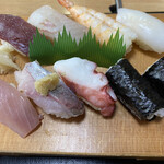 Daimatsu Zushi - ランチメニューは並にぎり