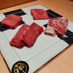 恵比寿 うしみつ - 神谷商店の黒たん、はらみ