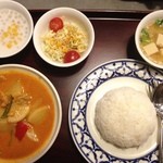 メコン - レッドカレーランチ