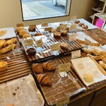 手づくりパンのお店 ブレッディア - 残り少ないパン