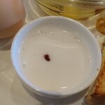 スタッカート - ヨーグルト