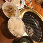 Sumibi Yakiniku Giyuushin Tei - 