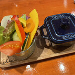 luca - バーニャカウダ　ソースが美味しいです