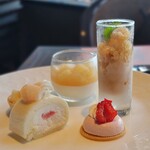 DINING & BAR TABLE 9 TOKYO - 