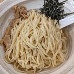 中華そば きなり - 麺丼には 刻み海苔と穂先メンマが載る。