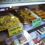 まみーくっく - サラダも３種類くらいあります