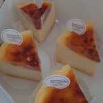 Patisserie ヒカリノ木 - 焼チーズケーキ
