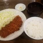 勝烈庵 - ロースカツ定食　120㌘　1,980円　キャベツ、ご飯、しじみ汁、お新香付　　キャベツとご飯はおかわり自由