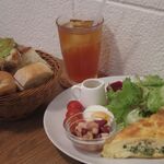 ポワンタージュ - キッシュランチのプレート