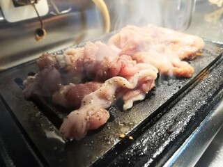 神保町食肉センター - モモ塩＆ネックビートロ焼き焼き