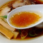 自家製麺 うろた - おいしい鶏ベースのスープ