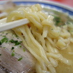 赤湯ラーメン 龍上海 - やわい太縮れめん♪