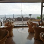 稲取東海ホテル湯苑 - ラウンジからのサンテラスには船の軸先が…٩( *˙0˙*)۶